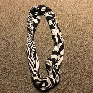 Black and white Aztec Infinity Scarf